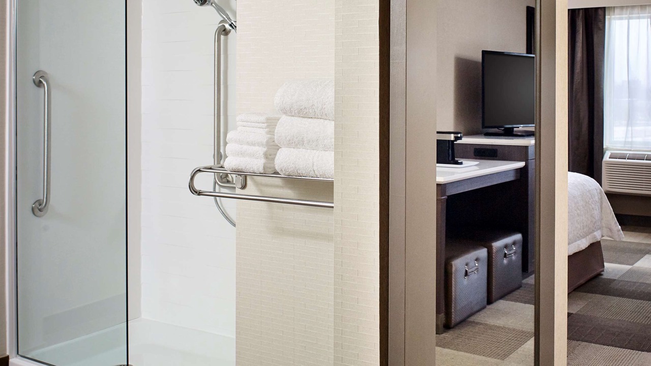 Photo of Bathroom in Point Edward