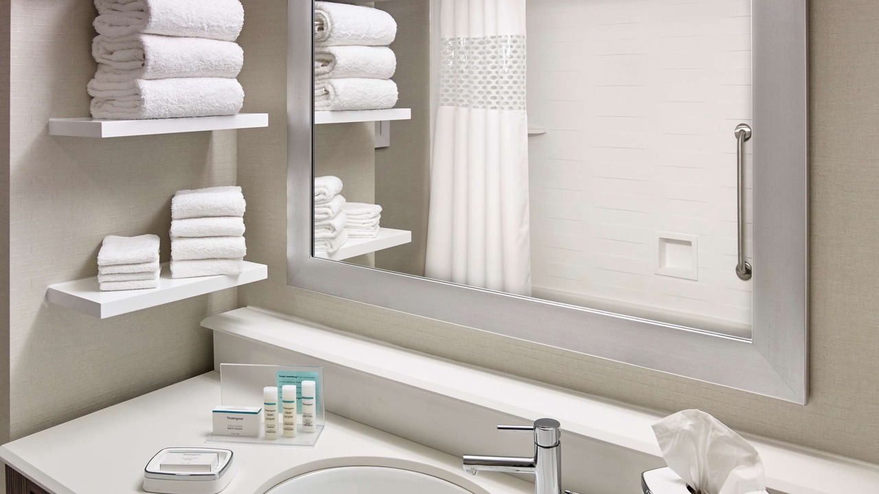 Photo of Bathroom in Point Edward