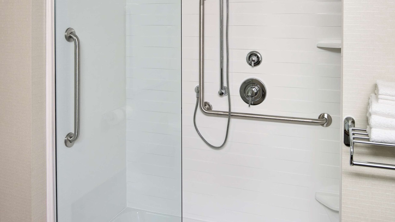 Photo of Bathroom in Point Edward