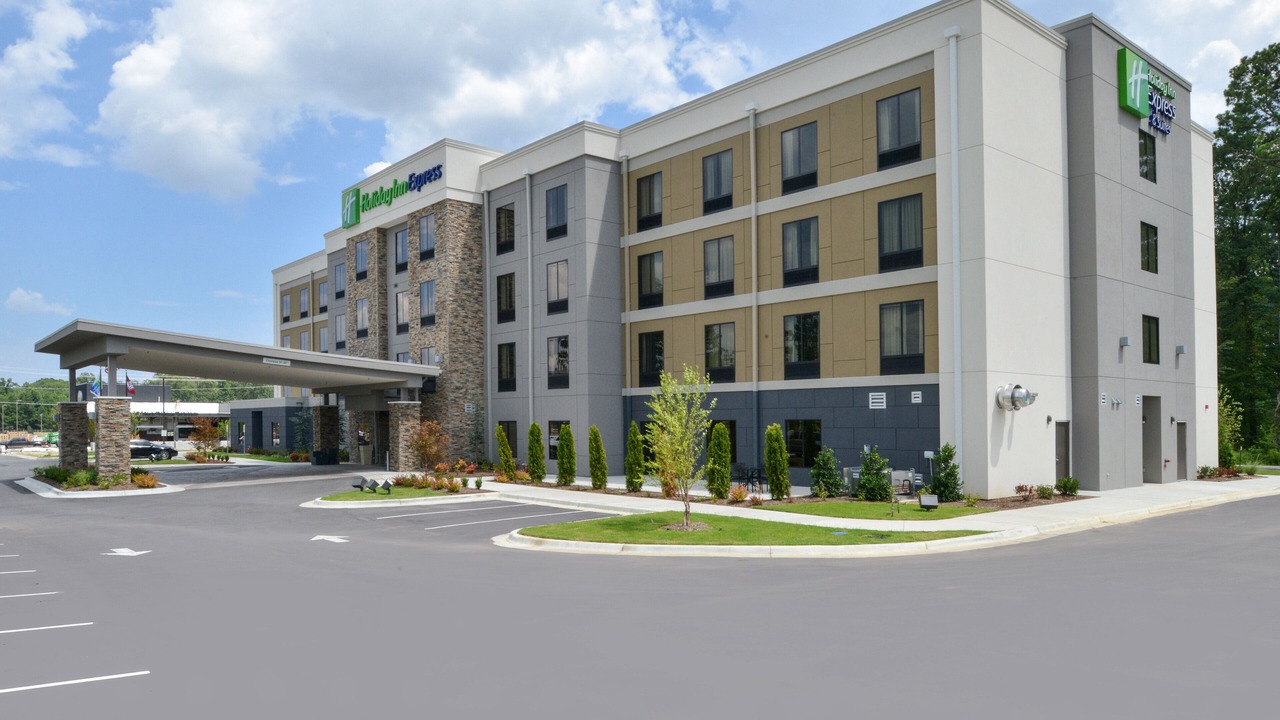 Photo of Outdoor in Bryant