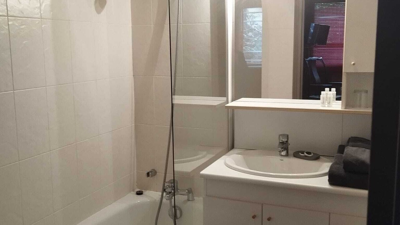 Photo of Bathroom in Cachan