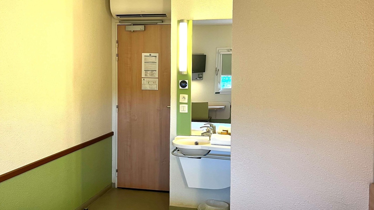 Photo of Bedroom in Cosne-Cours-sur-Loire