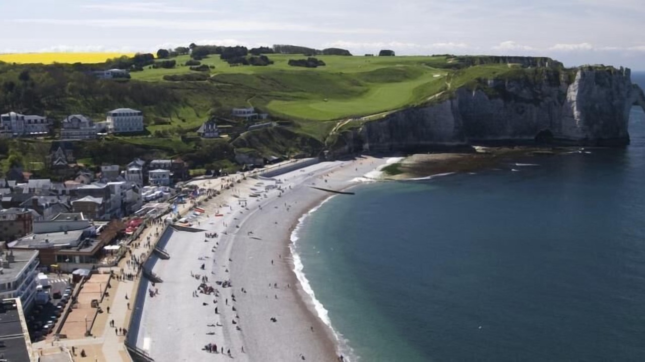 Photo of Others in Etretat