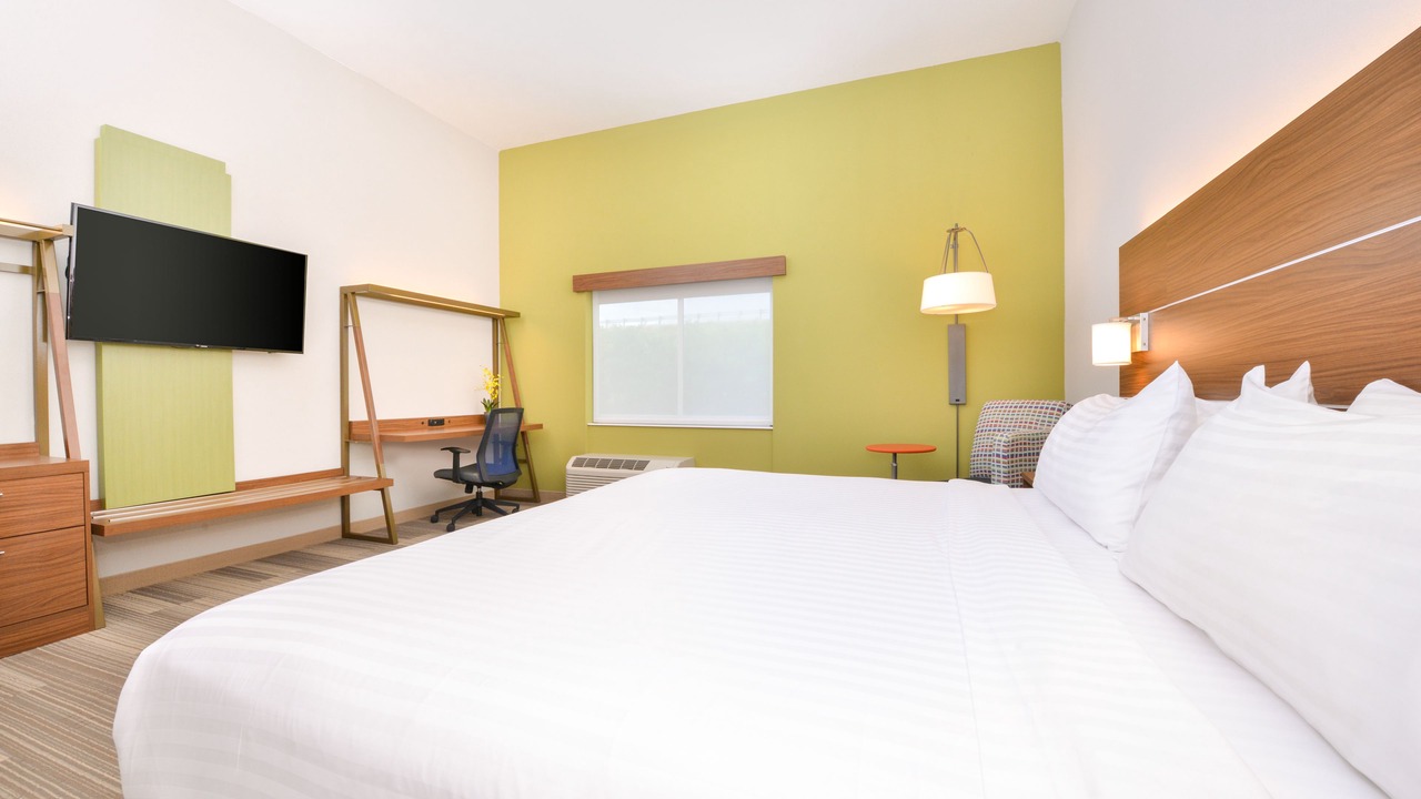 Photo of Bedroom in Salem