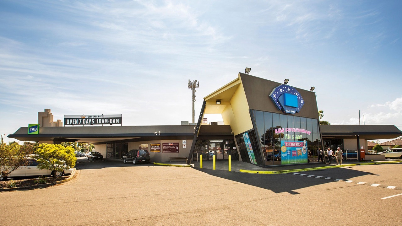 Photo of Outdoor in Sunshine West