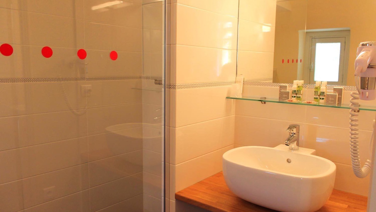 Photo of Bathroom in Bellerive-sur-Allier