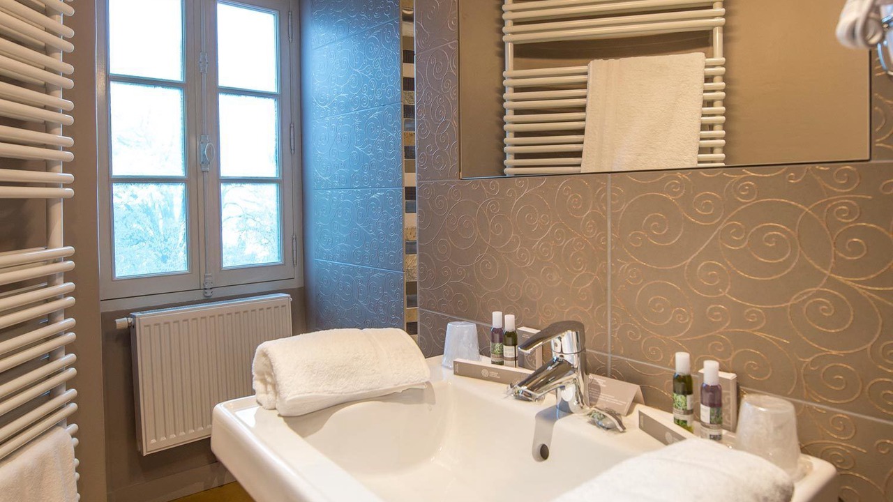 Photo of Bathroom in Bellerive-sur-Allier