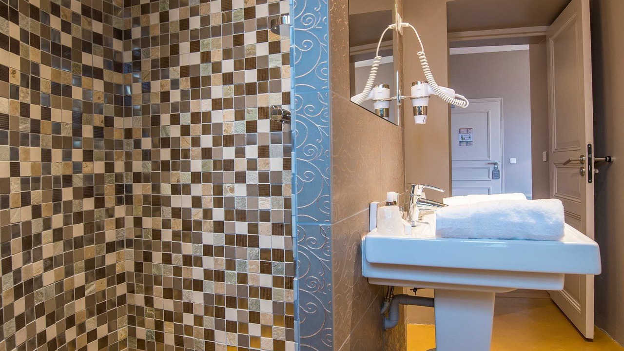 Photo of Bathroom in Bellerive-sur-Allier