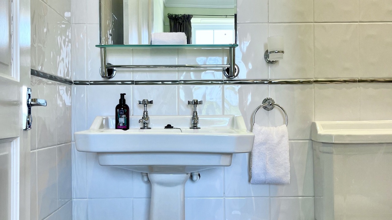 Photo of Bathroom in Rowen