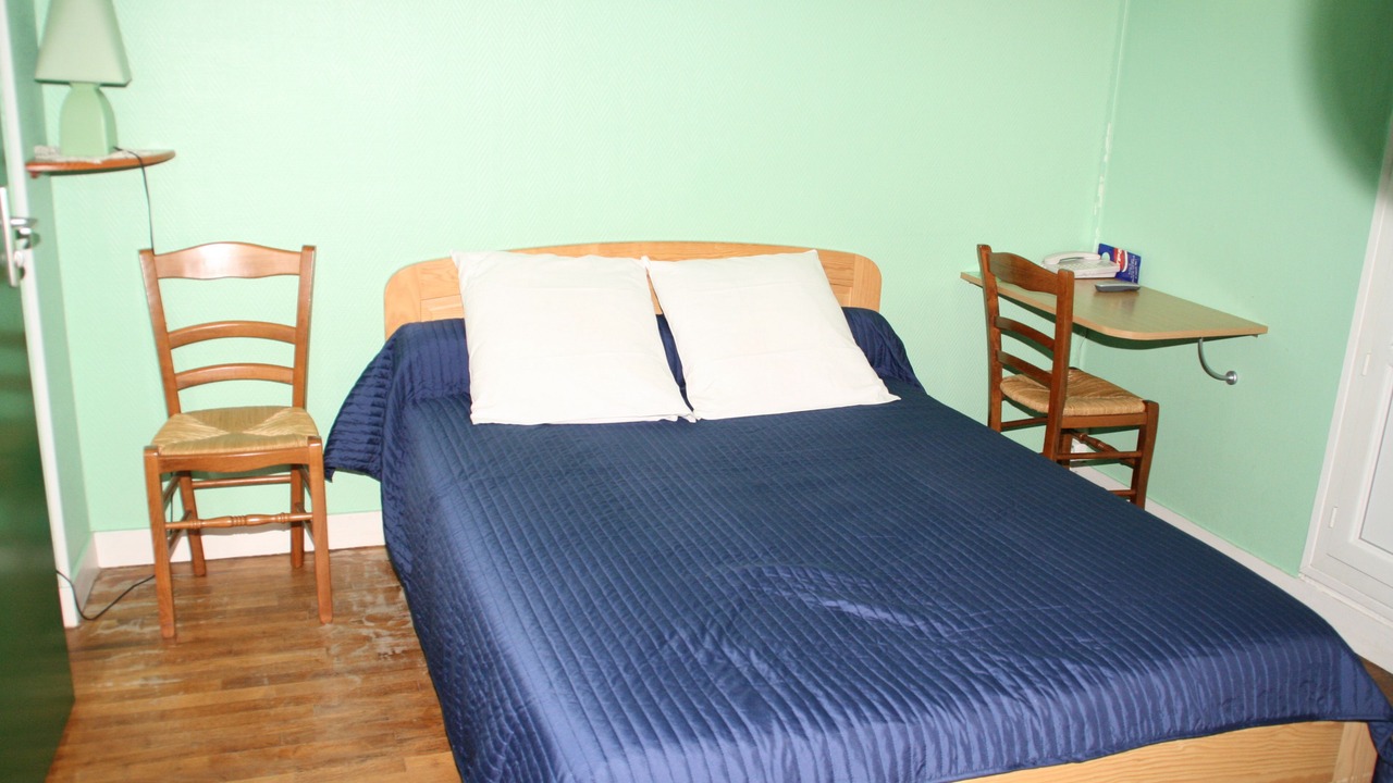 Photo of Bedroom in Flers