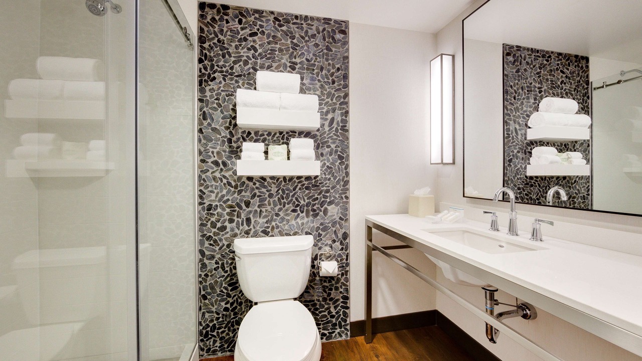 Photo of Bathroom in Spring
