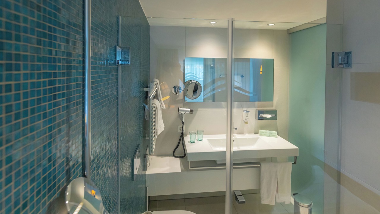 Photo of Bathroom in Durrenast