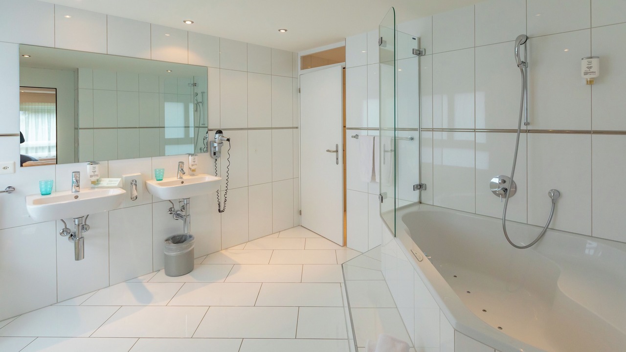 Photo of Bathroom in Durrenast
