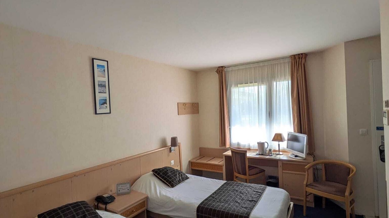 Photo of Bedroom in Villeveque