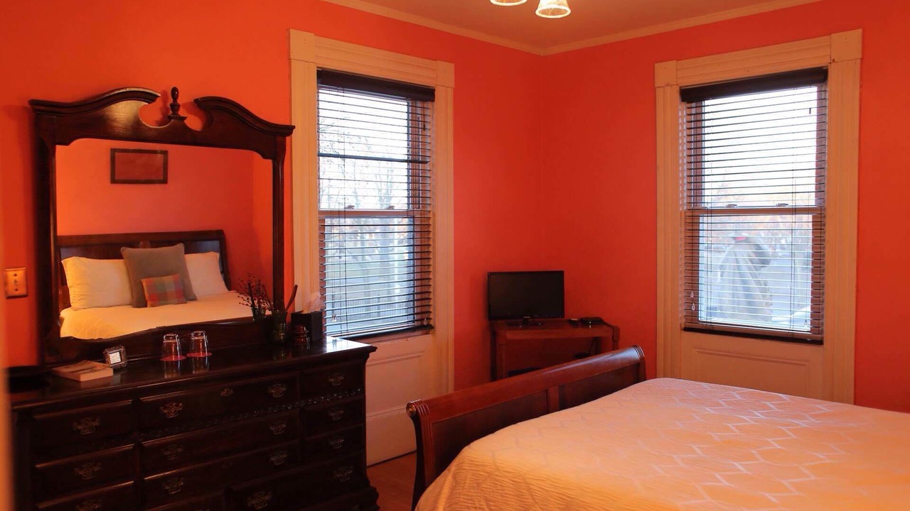 Photo of Bedroom in Salem