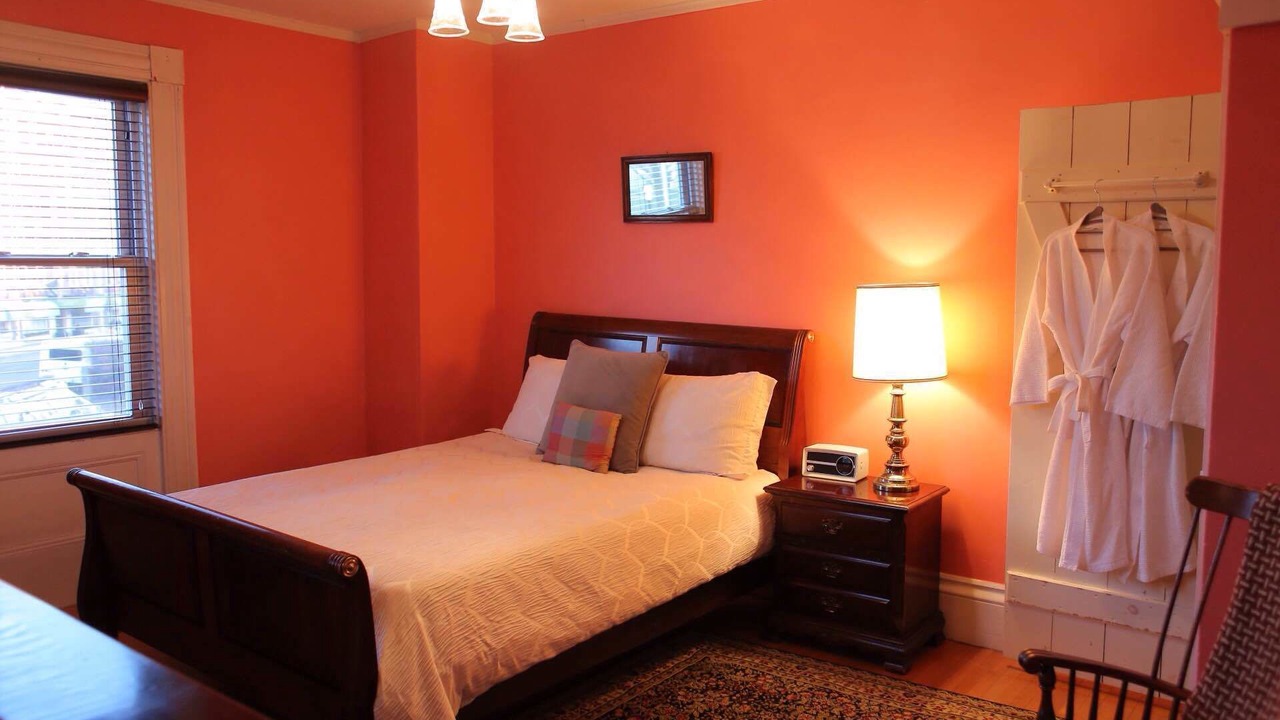 Photo of Bedroom in Salem