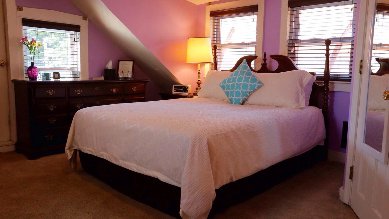 Photo of Bedroom in Salem