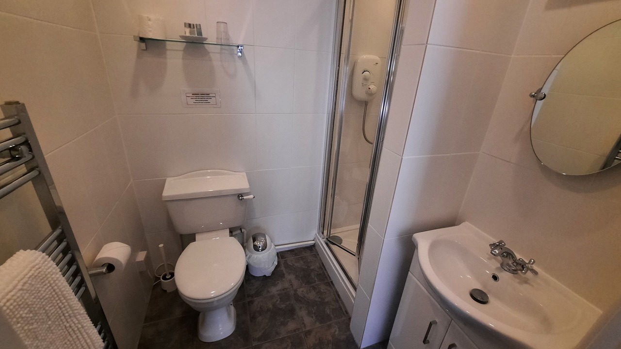 Photo of Bathroom in Colyton