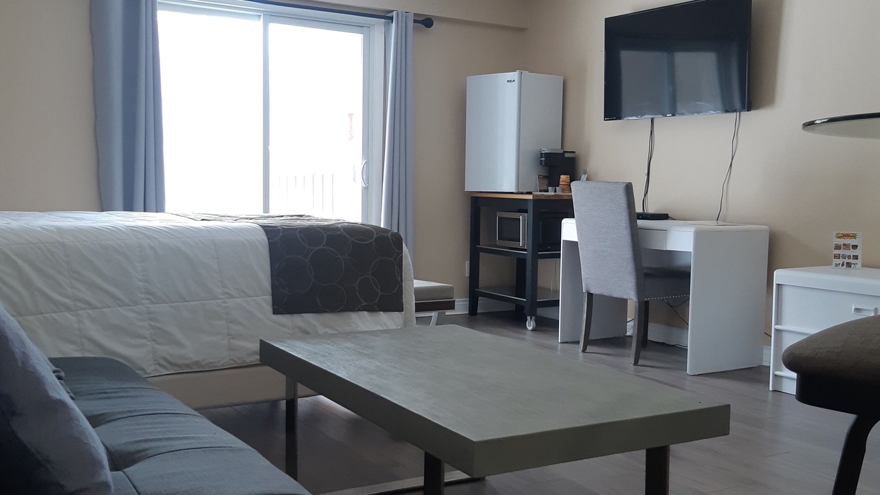 Photo of Bedroom in Colpoys Bay