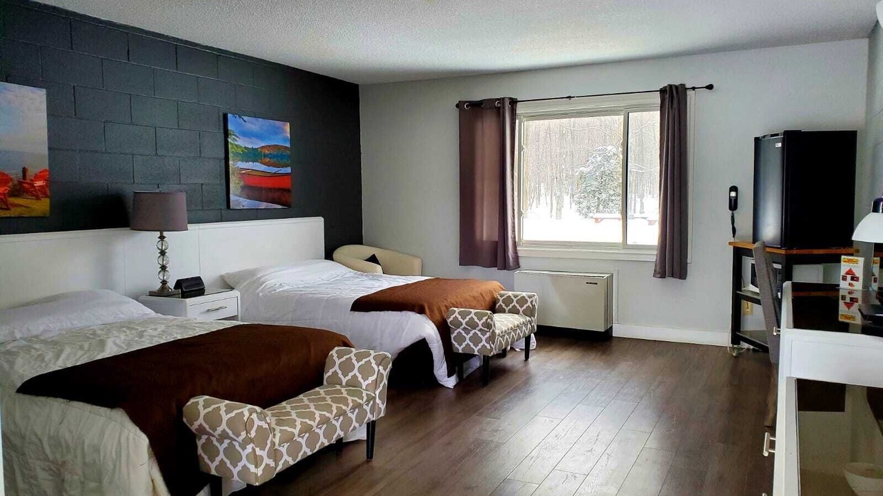 Photo of Bedroom in Colpoys Bay