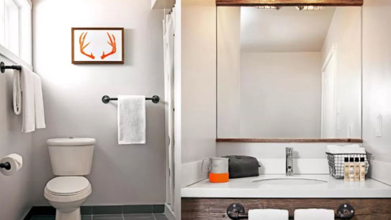 Photo of Bathroom in Tahoe City