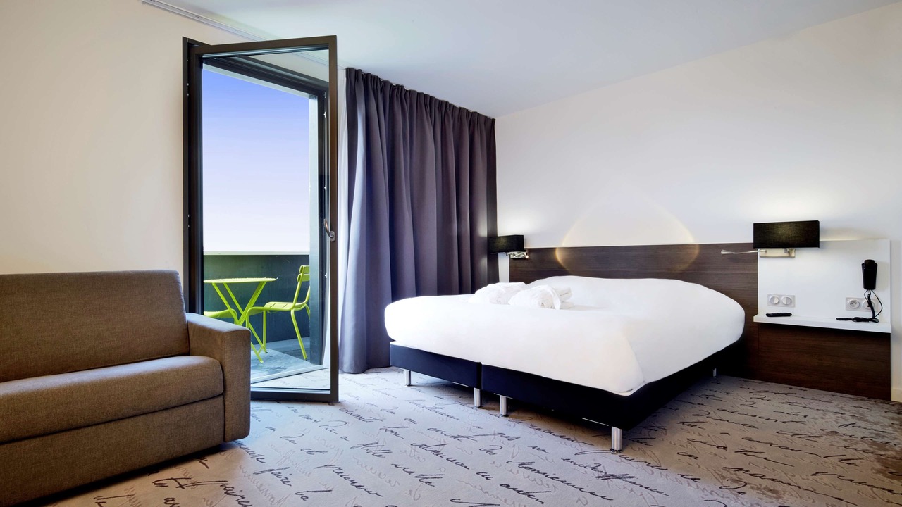 Photo of Bedroom in Troyes