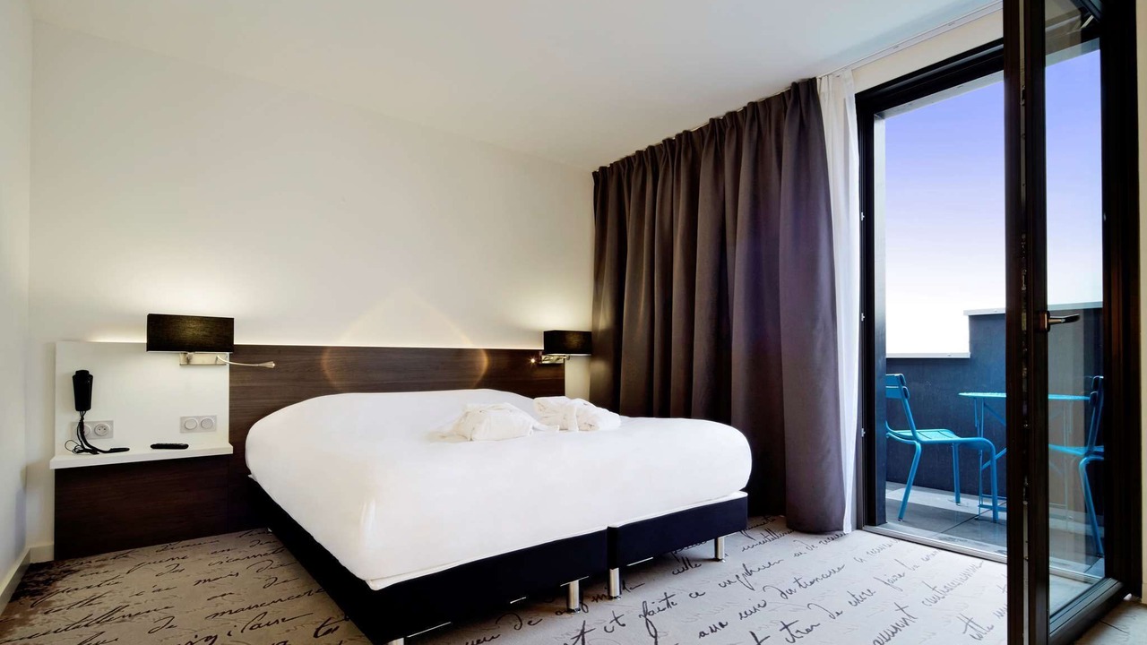 Photo of Bedroom in Troyes