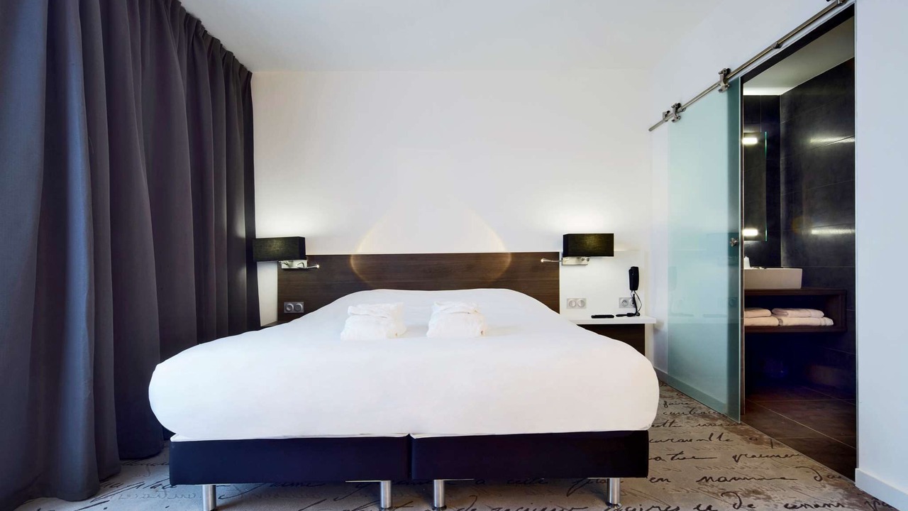 Photo of Bedroom in Troyes