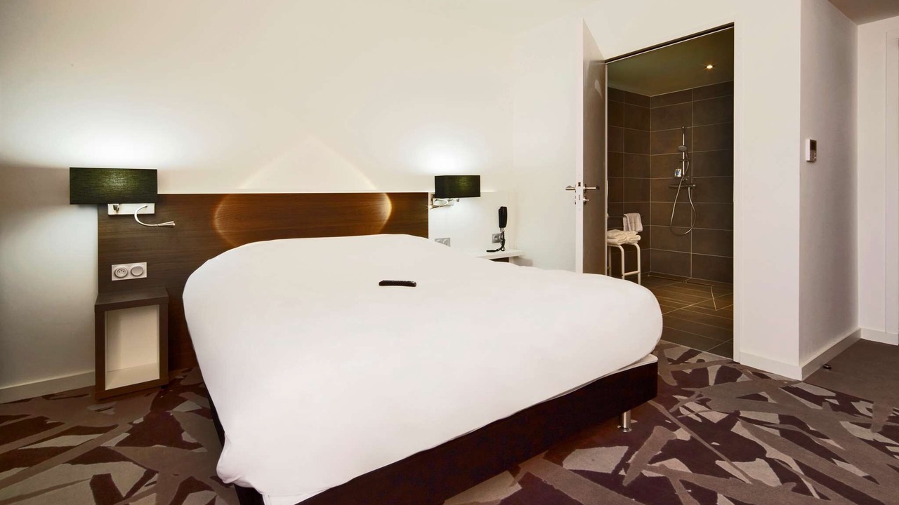 Photo of Bedroom in Troyes