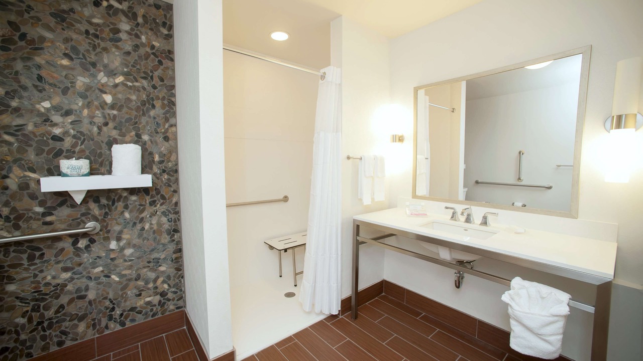 Photo of Bathroom in Live Oak