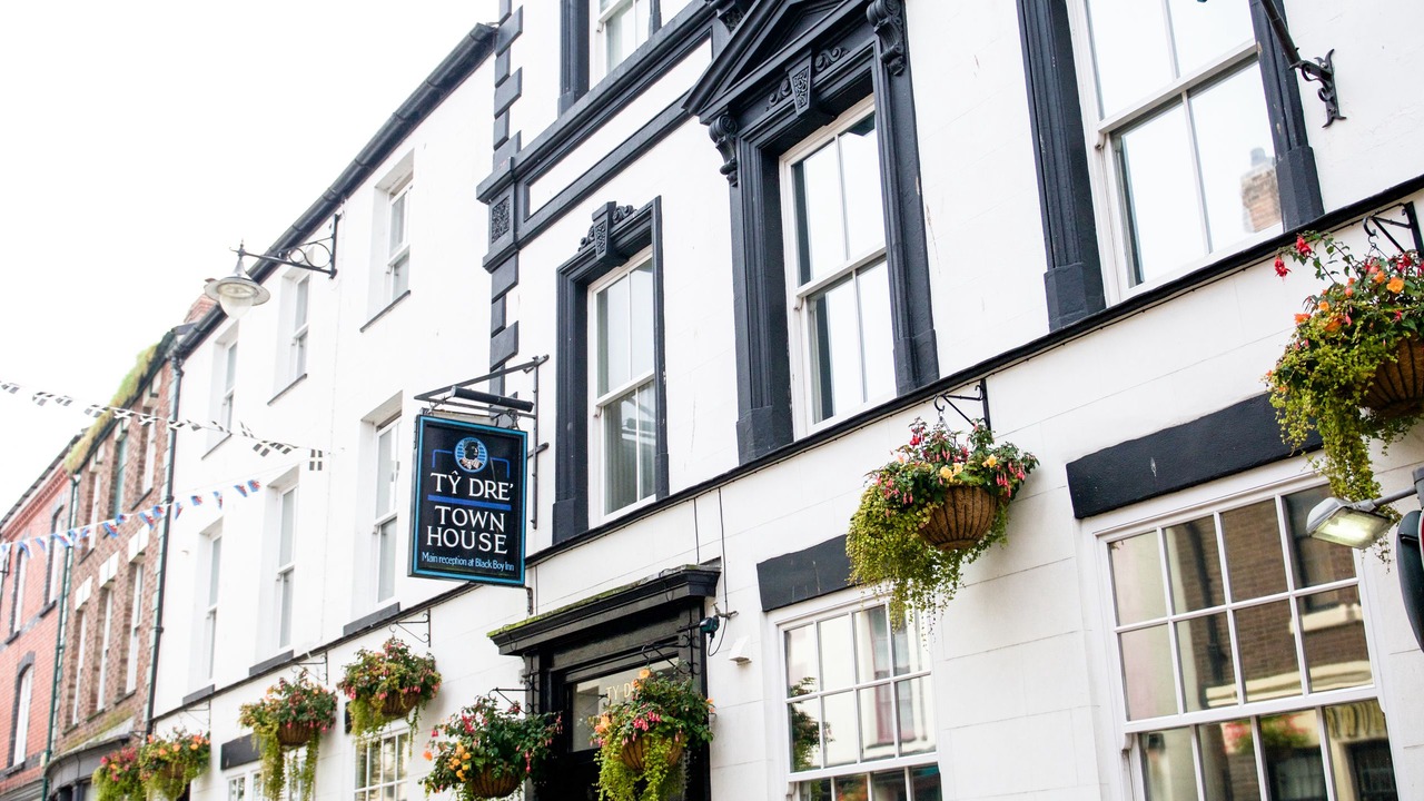 Photo of Outdoor in Bont Newydd