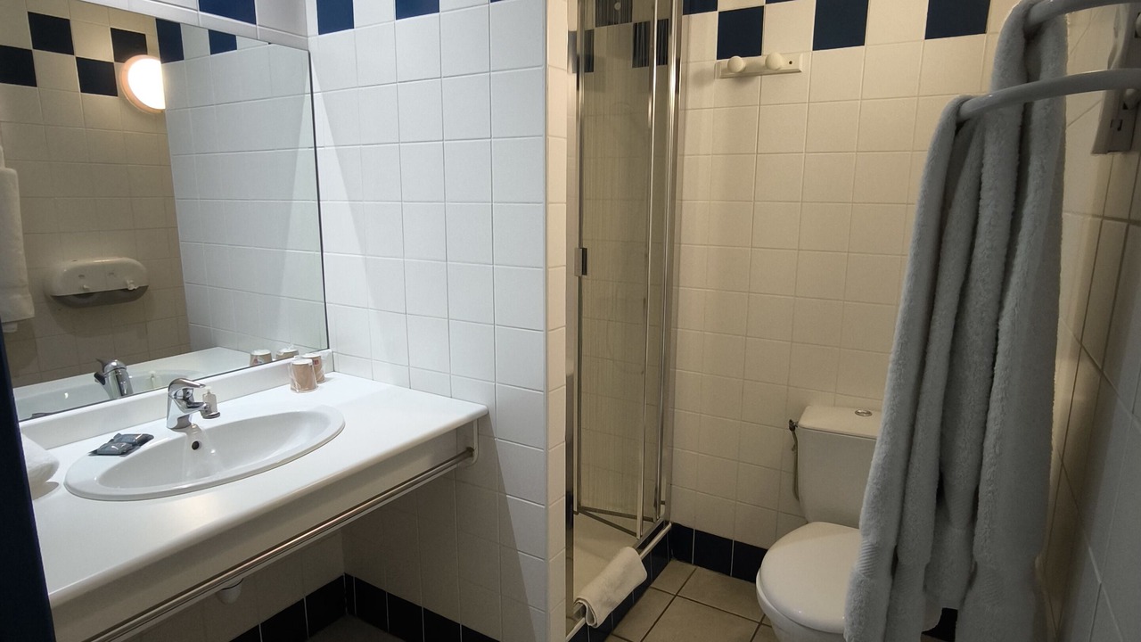 Photo of Bathroom in Onet-le-Chateau