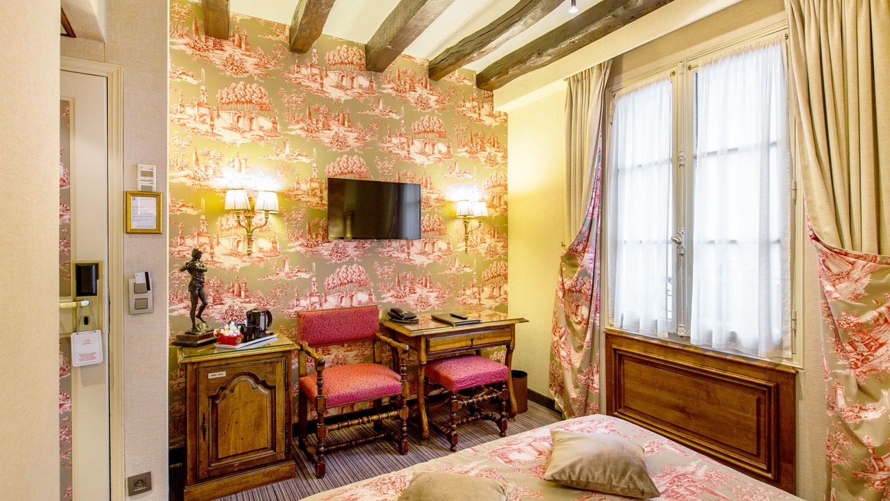 Photo of Bedroom in Saint-Germain-des-Pres