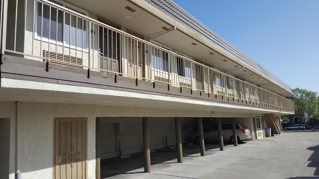 Photo of Outdoor in Longfellow