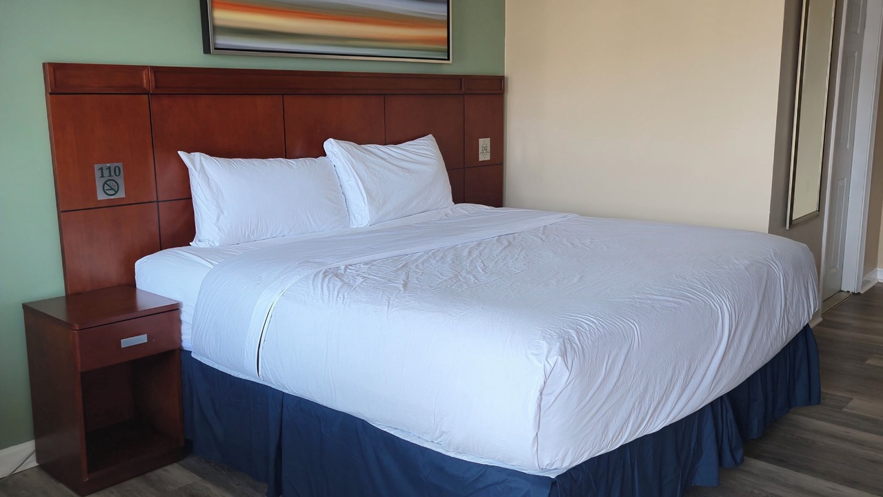 Photo of Bedroom in Ayer