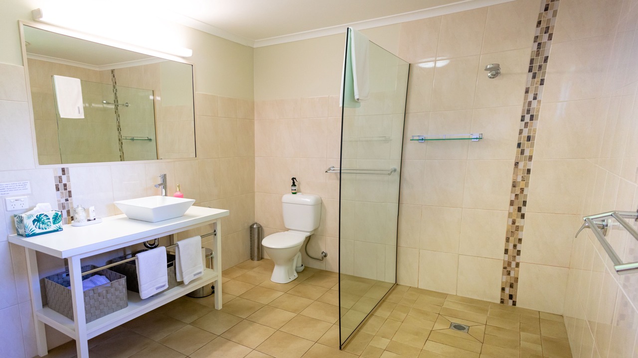 Photo of Others in Myrrhee