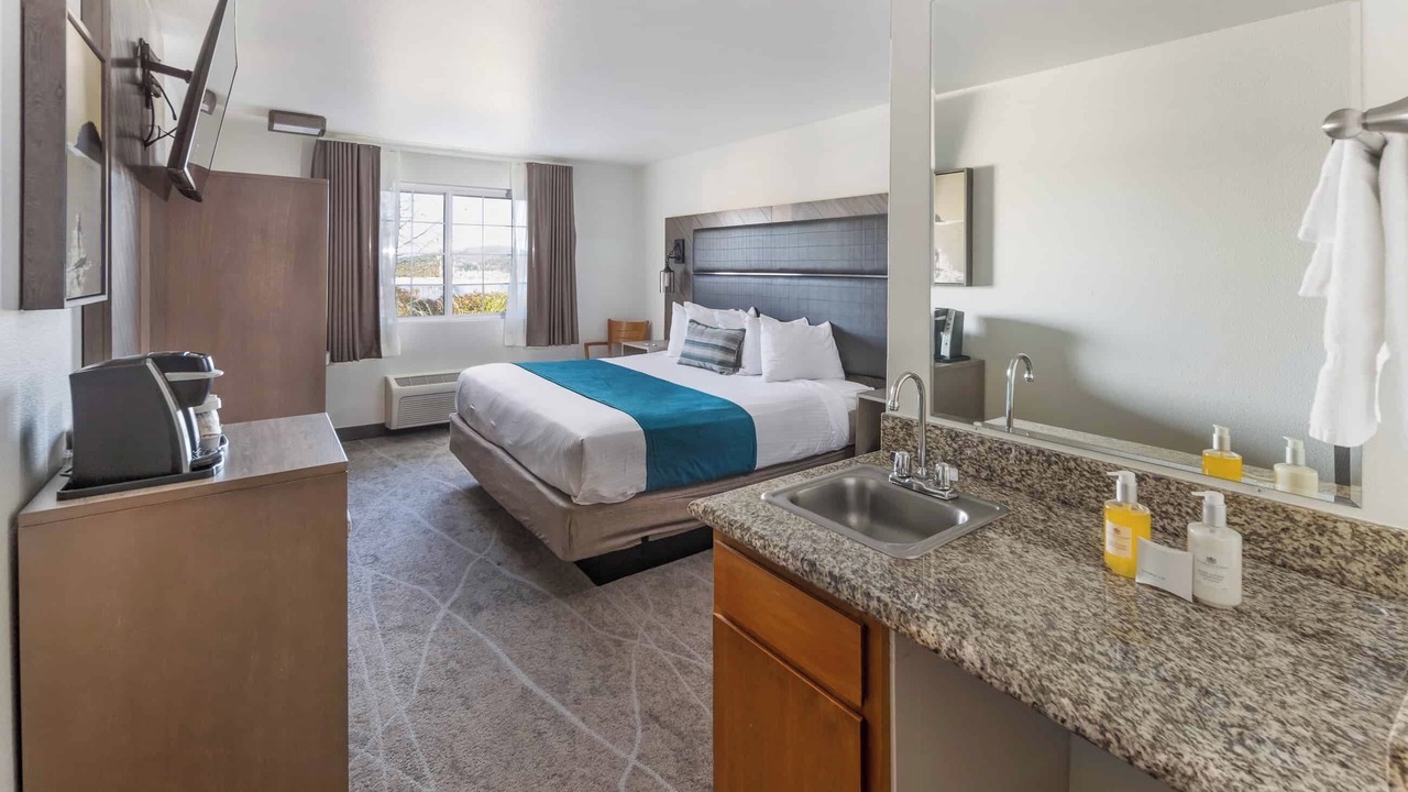 Photo of Bedroom in Anacortes