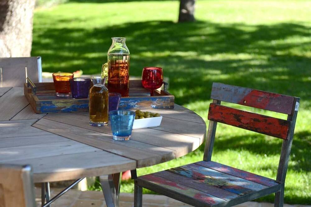 Photo of Outdoor in Saint-Hilaire-d'Ozilhan