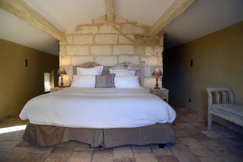 Photo of Bedroom in Saint-Hilaire-d'Ozilhan