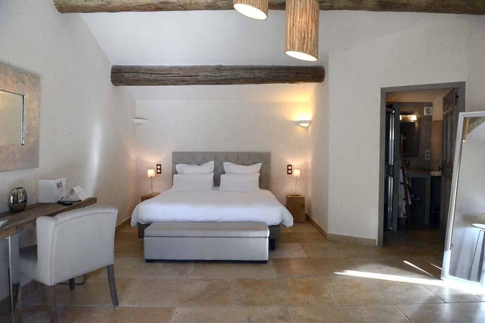 Photo of Bedroom in Saint-Hilaire-d'Ozilhan