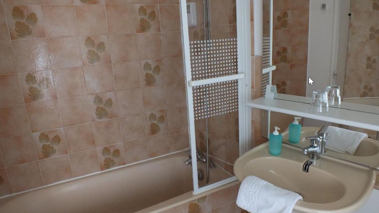 Photo of Bathroom in Angers