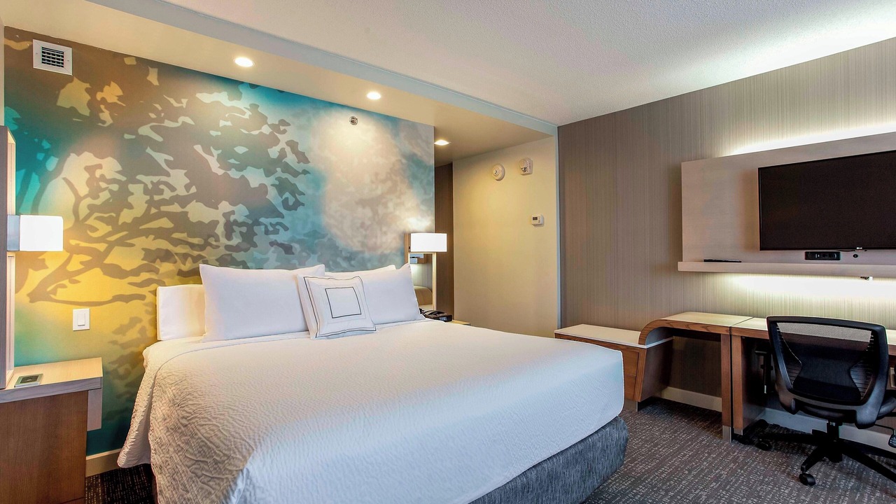 Photo of Bedroom in Baie-D'Urfe