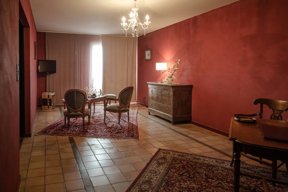 Photo of Livingroom in Sauveterre-de-Rouergue