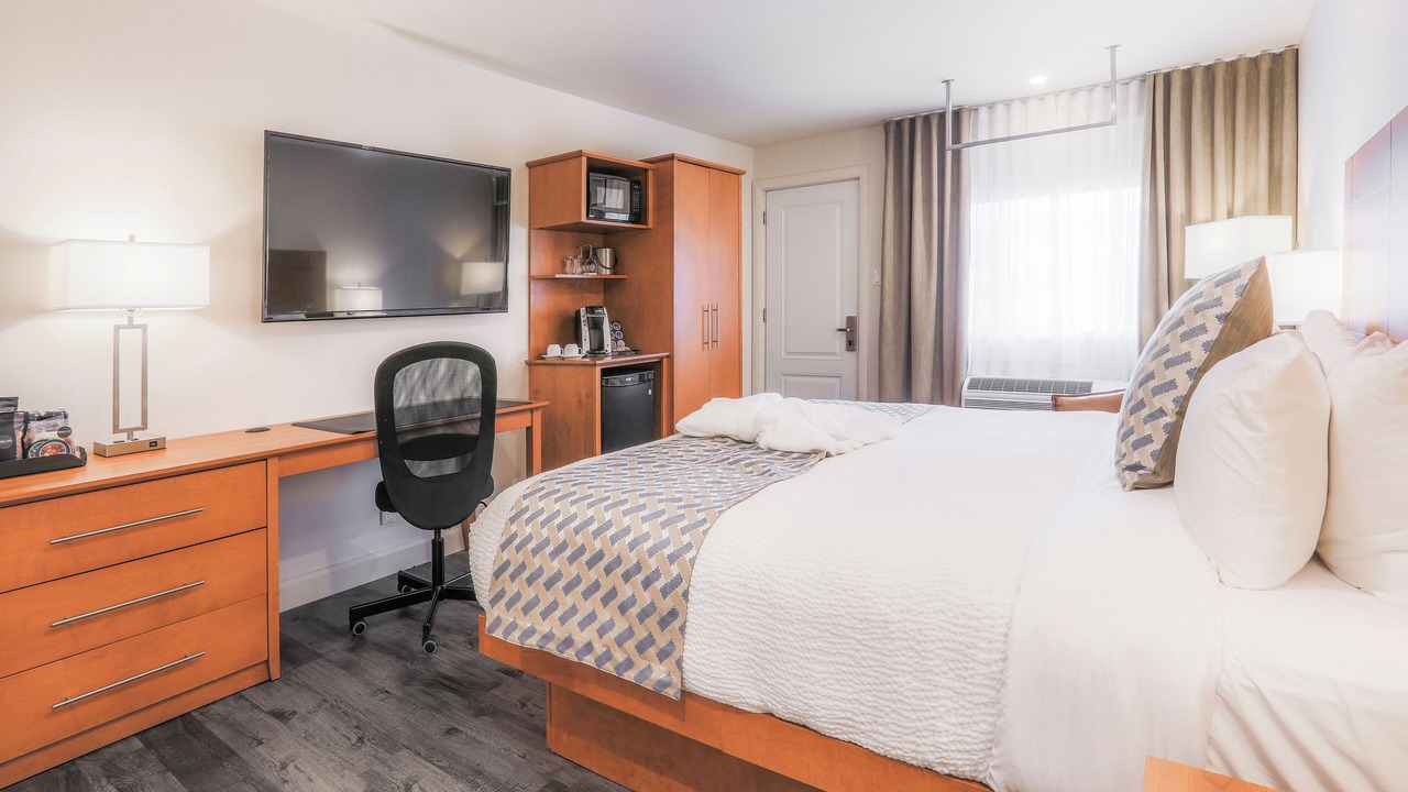 Photo of Bedroom in Sainte-Anne-des-Monts