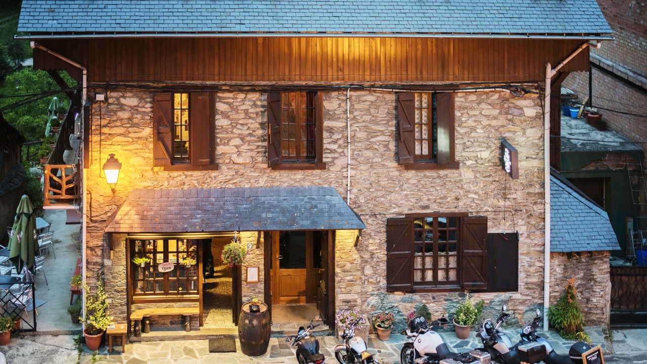 Photo of Outdoor in Aubert