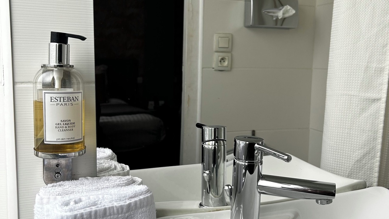 Photo of Bathroom in Chartres