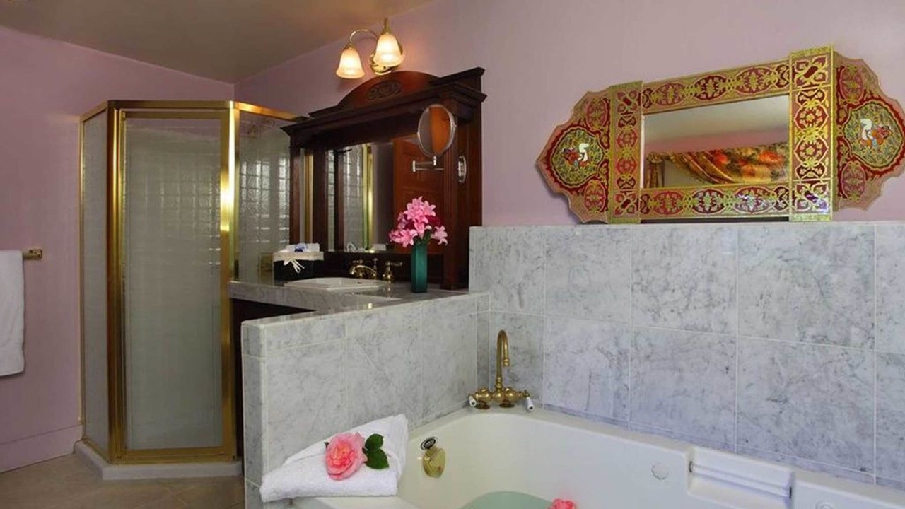 Photo of Bathroom in Jenner