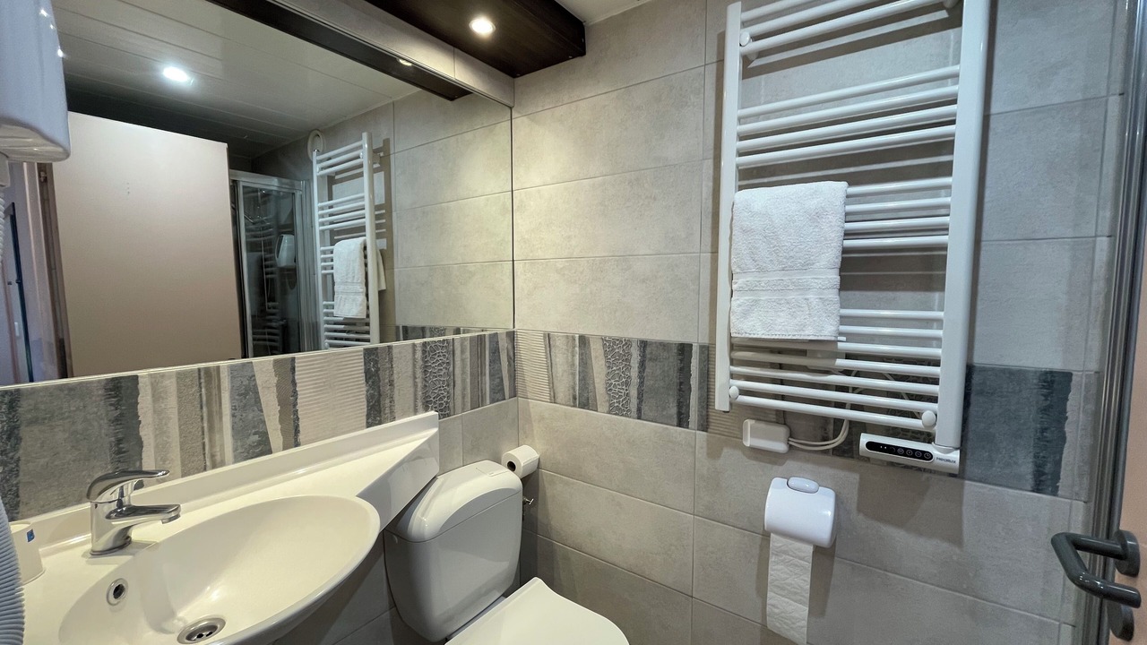 Photo of Others in Fayet