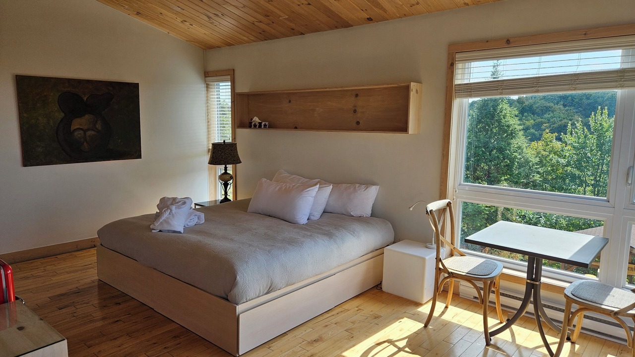 Photo of Bathroom in Grenville-sur-la-Rouge