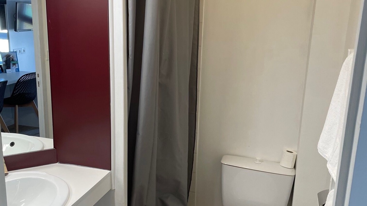 Photo of Bathroom in Cherbourg-en-Cotentin